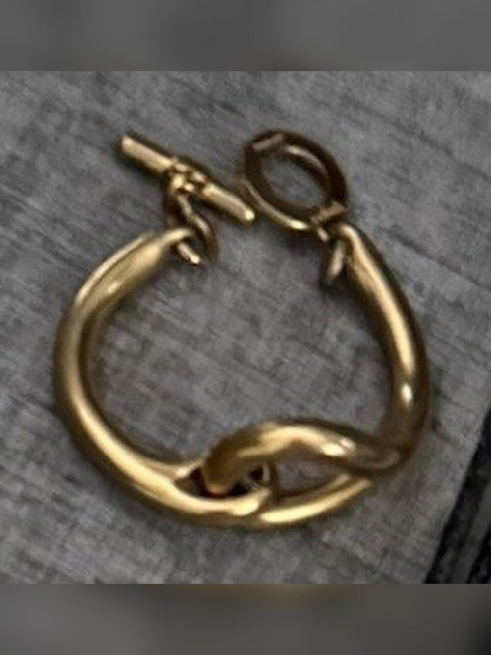 Chunky Gold Knot Toggle Bracelet